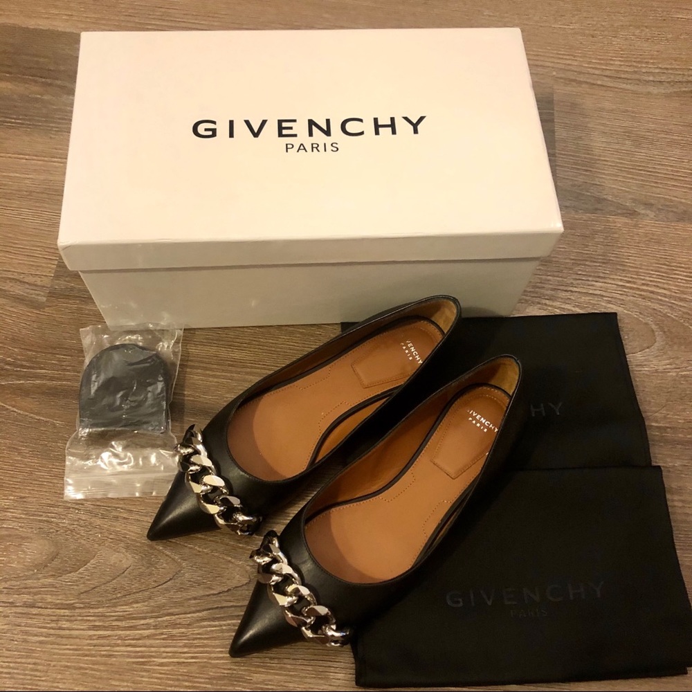 Givenchy chain ballerina black size 36